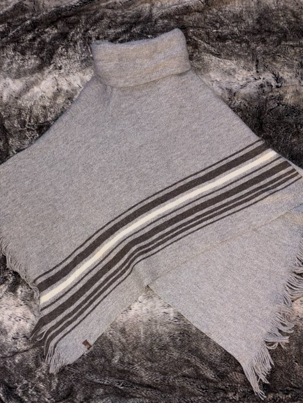 Like New Roots Poncho Size Small